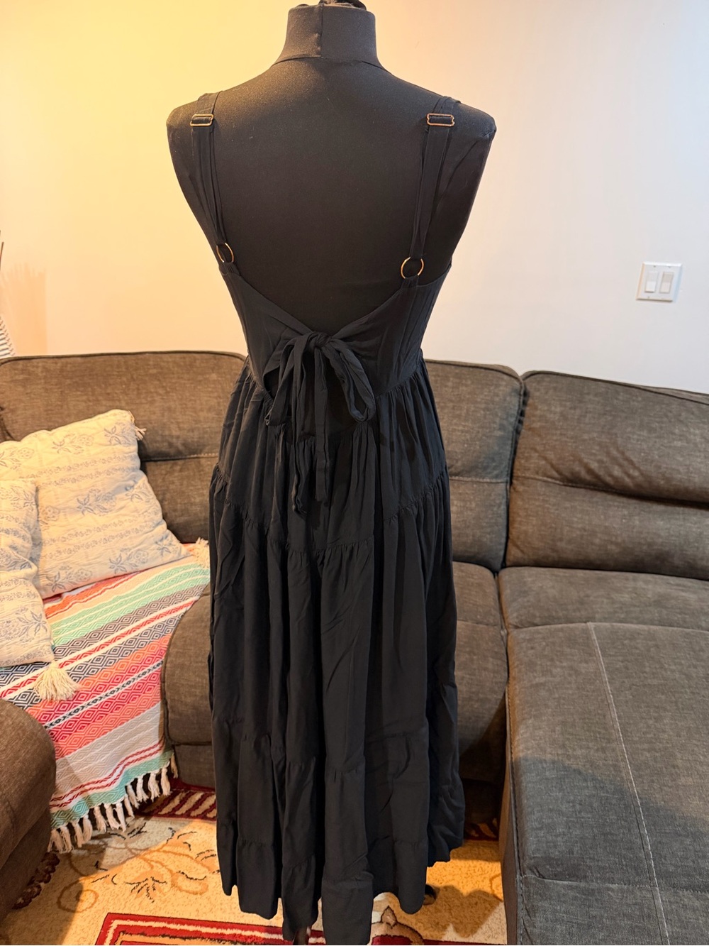 LULUS WOMEN’S SEXY Ruffle BLACK BACK TIE DRESS SIZE M